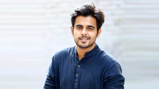 কলাগাছ এনে দেন, আমি রোমান্স করতে পারব : সিয়াম