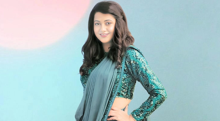 নতুন রূপে অনামিকা