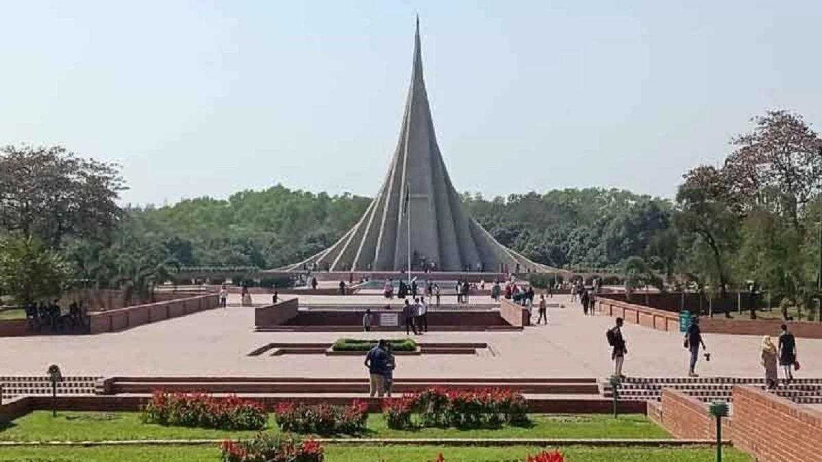 স্বাধীনতা দিবসে শ্রদ্ধা জানাতে প্রস্তুত স্মৃতিসৌধ