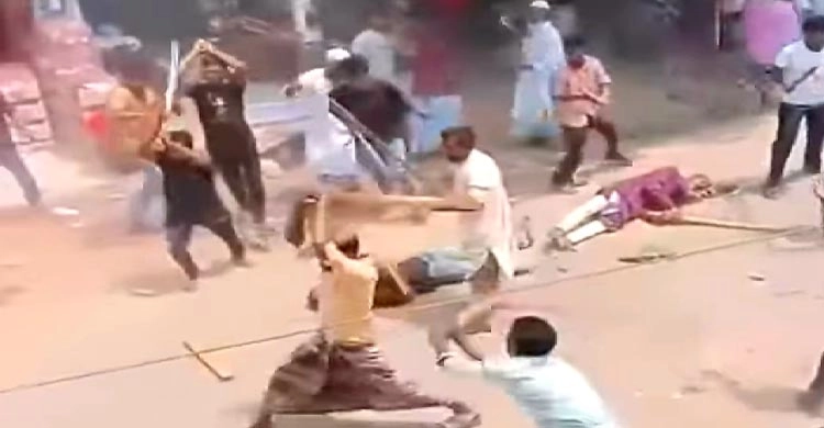ফটিকছড়িতে মানববন্ধনে হামলা, আহত ১০