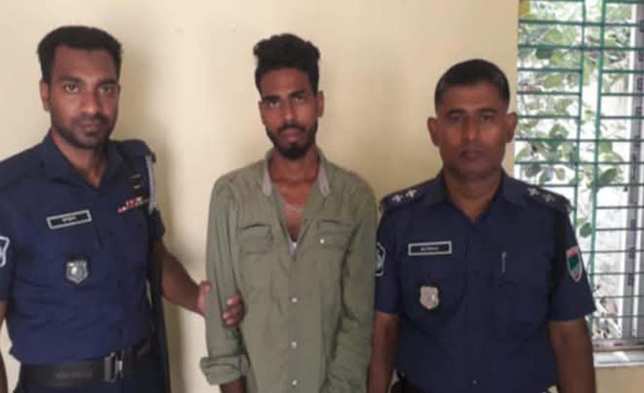 রূপসায় ছাত্রী উদ্ধার, অপহরণকারী আটক