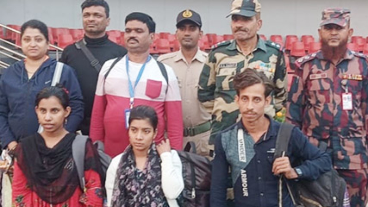ভারতে কারাভোগ করে দেশে ফিরলেন ৩ বাংলাদেশি
