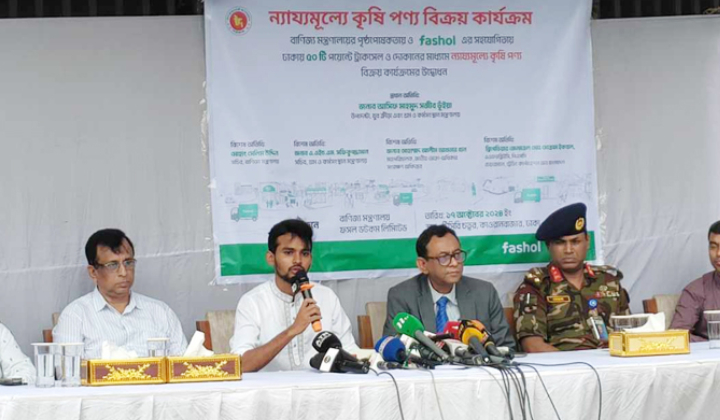 ডিমের আকাশছোঁয়া দামের পেছনে দায়ী চাঁদাবাজি-সিন্ডিকেট