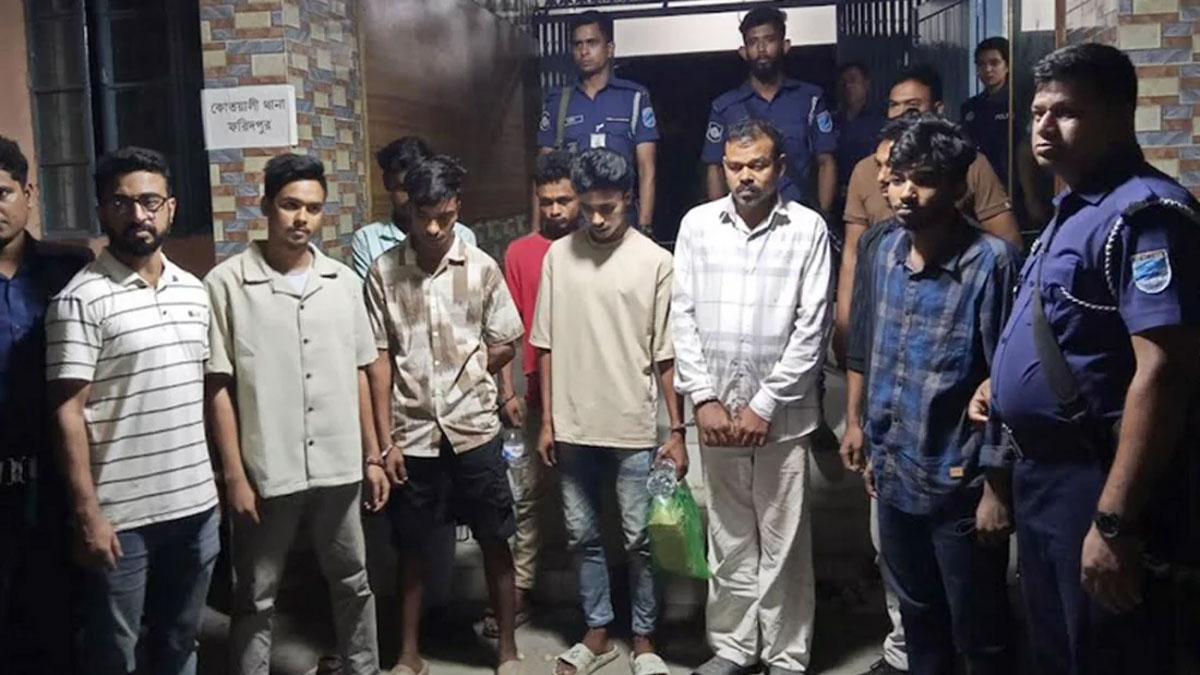 আ.লীগের মিছিলের প্রস্তুতিকালে বিএনপি নেতার ছেলেসহ গ্রেপ্তার ৮
