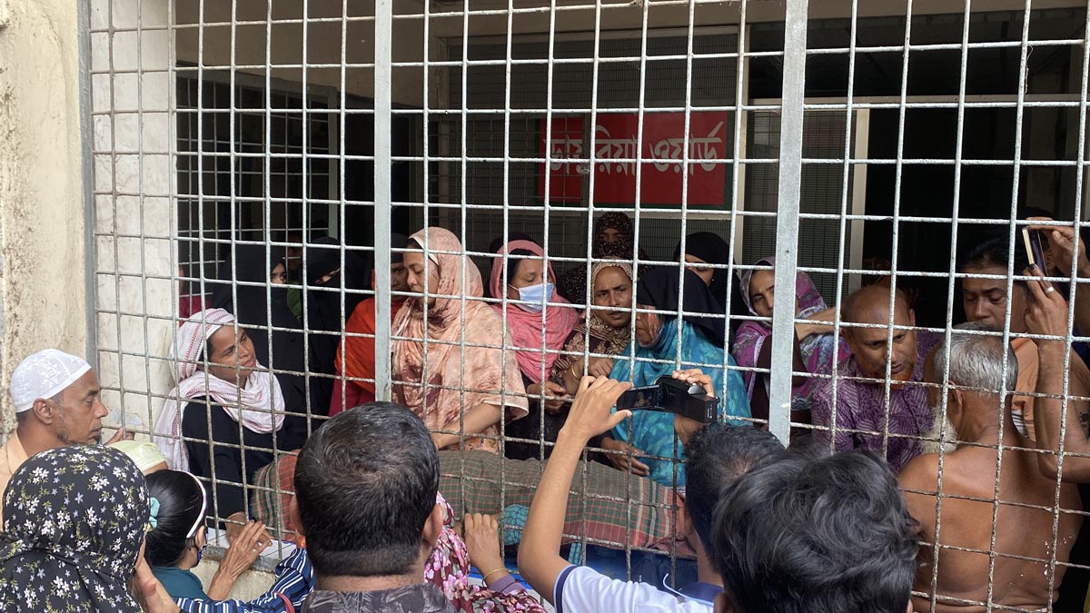 নরসিংদীতে ছাত্রলীগ নেতাকে কুপিয়ে হত্যা