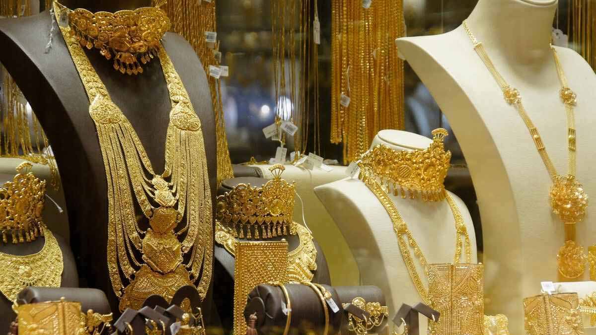 স্বর্ণের ভরি ১ লাখ ৫৪ হাজার ৫২৫ টাকা