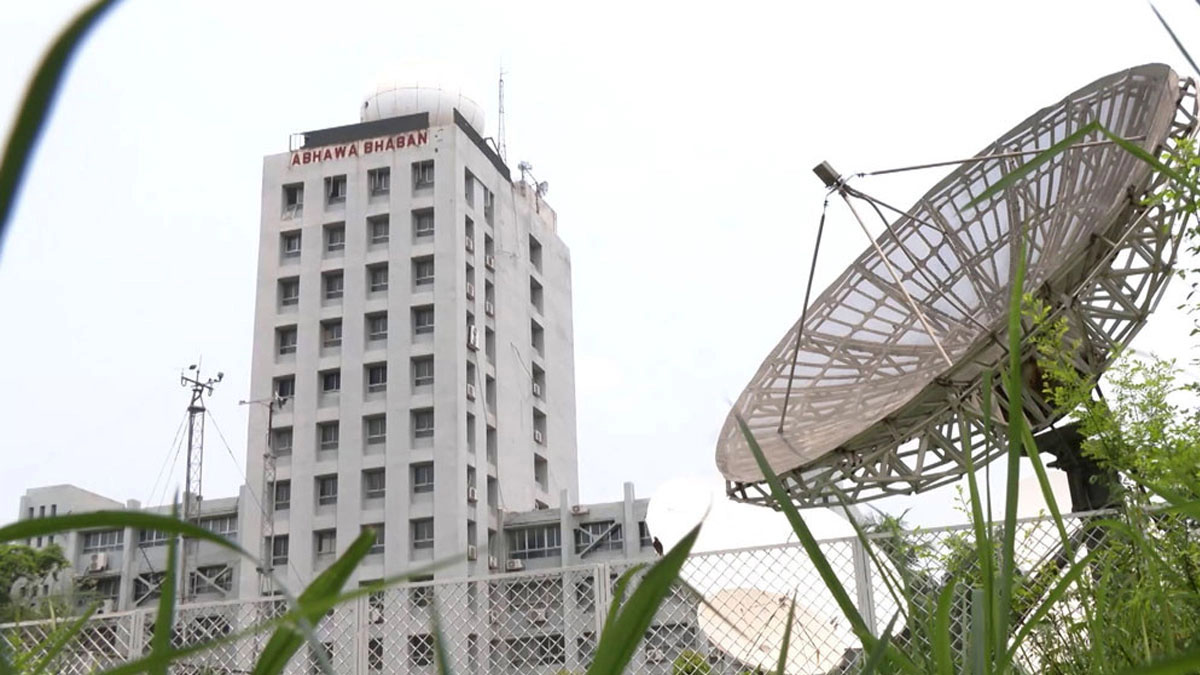 দেশজুড়ে  তাপপ্রবাহ অব্যাহত