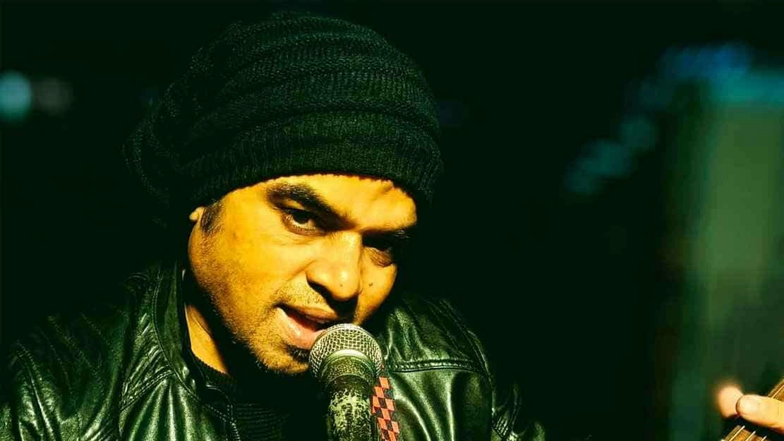 সঙ্গীতশিল্পী ইসলাম মানিক। ছবি - রূপালী ফটো