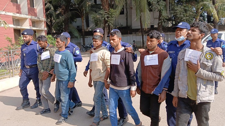 শিক্ষার্থী তাজবির হত্যায় গ্রেপ্তার ৬
