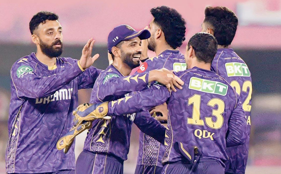 ইডেন গার্ডেন্সে হাড্ডাহাড্ডি লড়াইয়ে শেষ হাসি কলকাতার