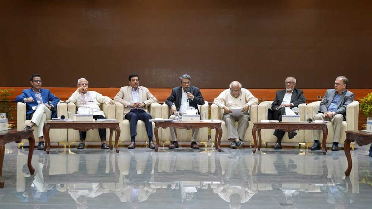 ৩০টি রাজনৈতিক দলের সঙ্গে বৈঠকে বসেছে জাতীয় ঐকমত্য কমিশনের সদস্যরা। ছবি- সংগৃহীত