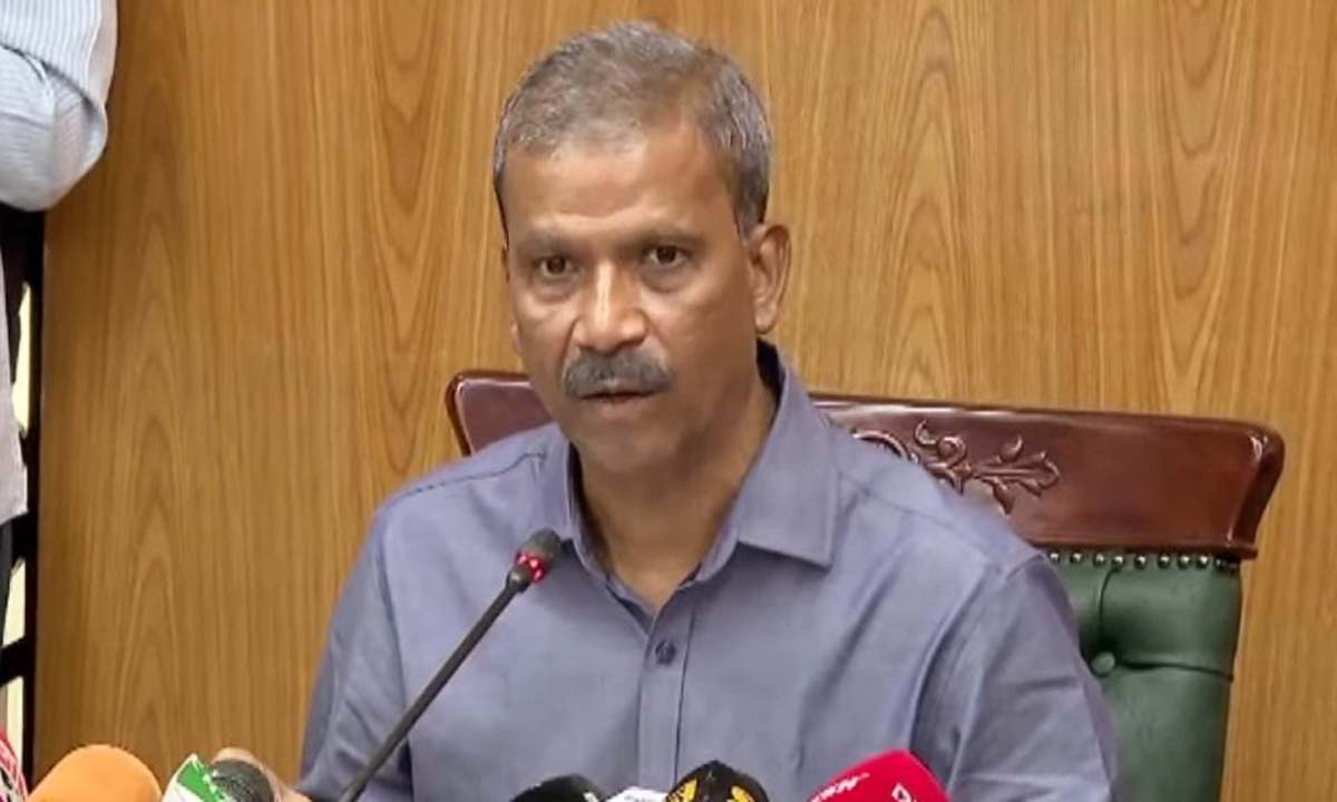আইন উপদেষ্টা ড. আসিফ নজরুল। ছবি- সংগৃহীত
