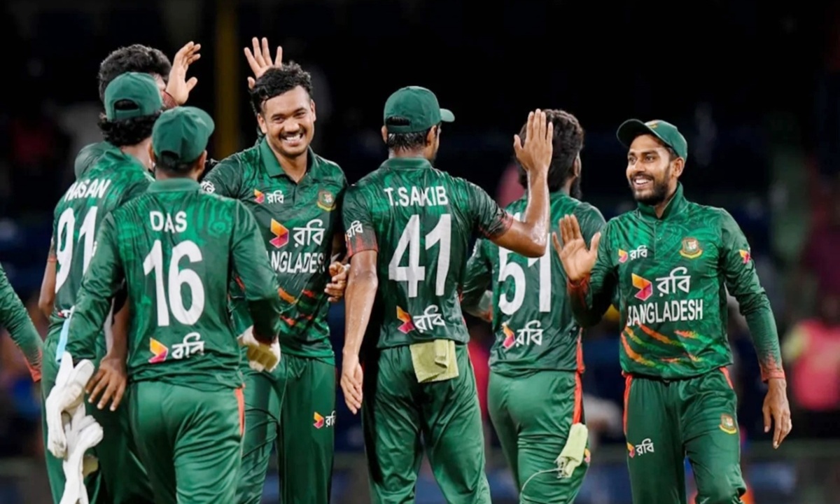 পাওয়ার প্লেতে ৩ উইকেট হারিয়ে ধুকছে শ্রীলঙ্কা। ছবি- সংগৃহীত