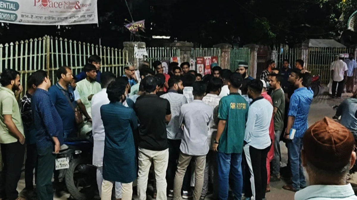 বগুড়ায় বৈষম্যবিরোধী ছাত্রনেতাকে মারধর