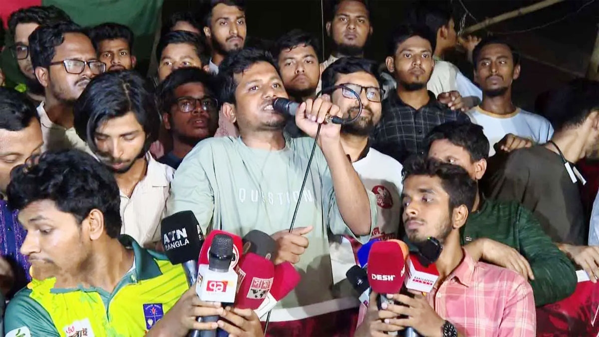৩১ মের মধ্যে সচিবালয় দোসরমুক্ত করতে হবে : ইসরাফিল ফরাজী