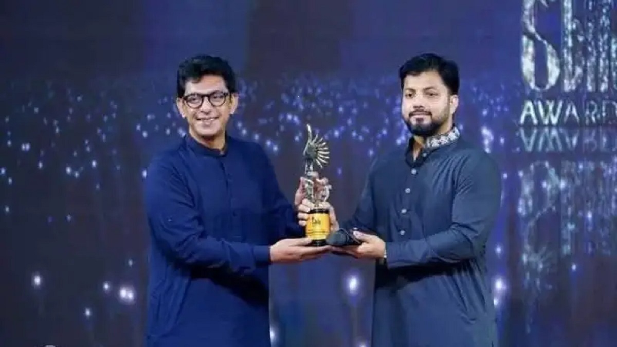 চঞ্চলের সঙ্গে ছবি তোলায় ক্ষমা চাইলেন ইশরাক