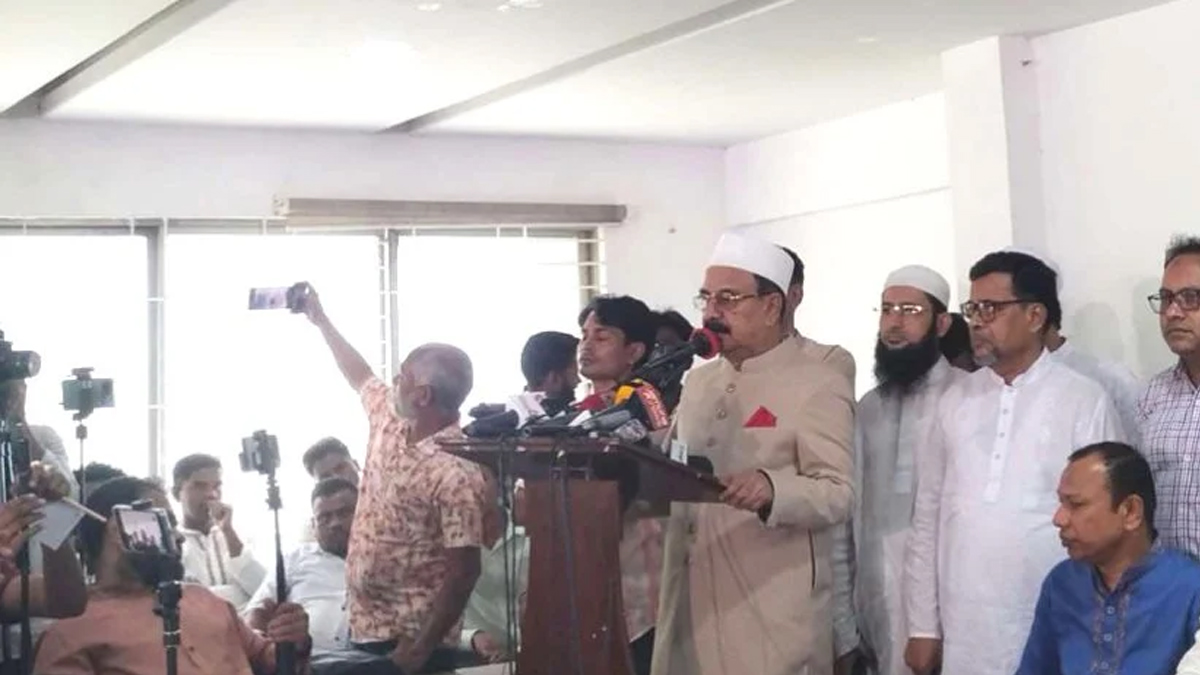 রাজনৈতিক দল নিষিদ্ধ সব সমস্যার সমাধান নয়: গয়েশ্বর