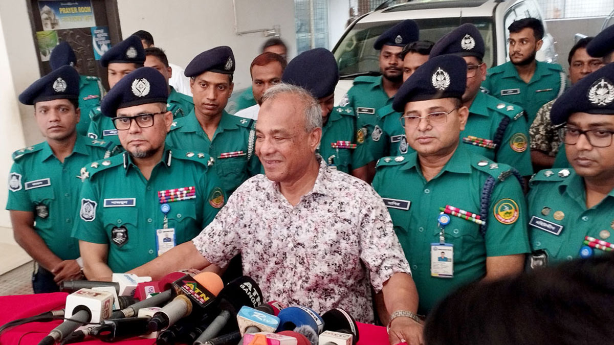স্বরাষ্ট্র উপদেষ্টা লেফটেন্যান্ট জেনারেল (অব.) মো. জাহাঙ্গীর আলম চৌধুরী। ছবি- সংগৃহীত