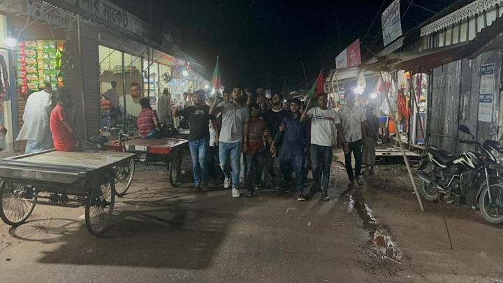 শরীয়তপুরে বিএনপির আনন্দ মিছিল