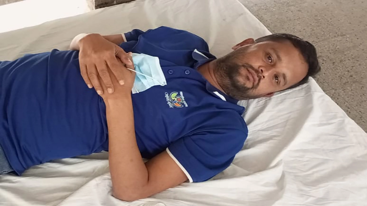 থানায় অপচিকিৎসার অভিযোগ, প্রেসক্লাবে সাংবাদিককে পেটালেন সন্ত্রাসীরা