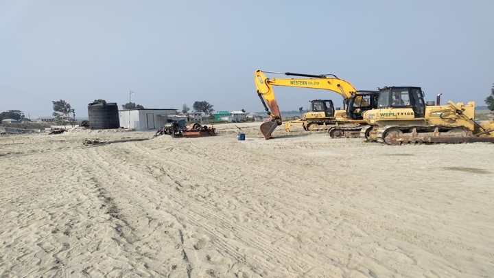 প্রকল্প স্থানান্তরের গুঞ্জনে দুশ্চিন্তায় এলাকাবাসী