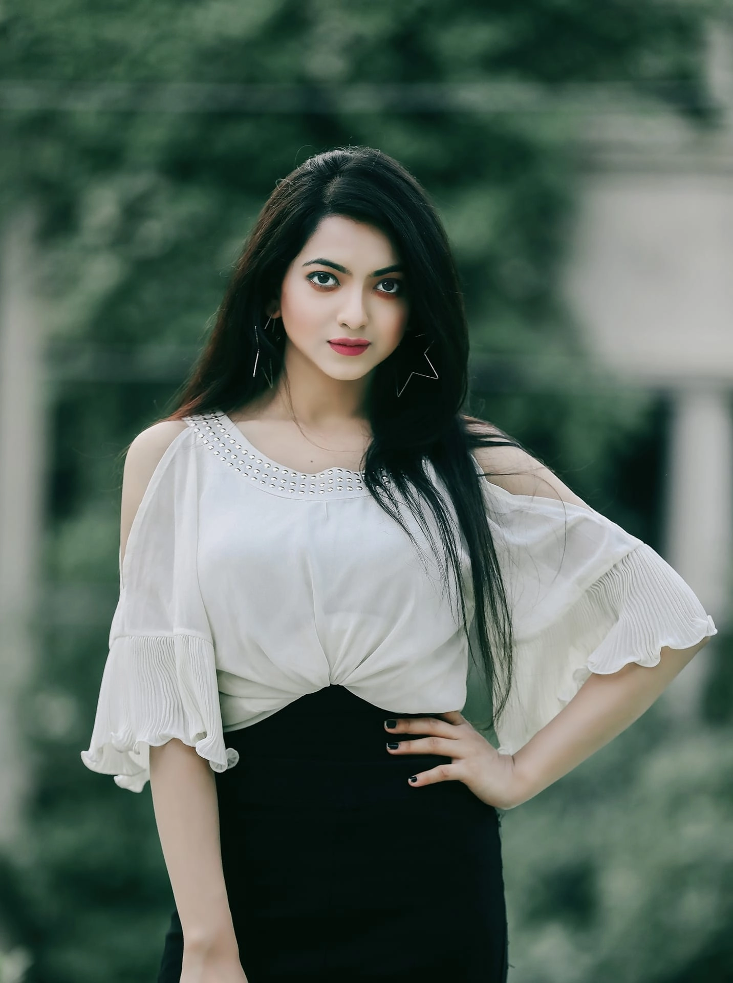 অভিষেকেই ছিটকে গেলেন তারা