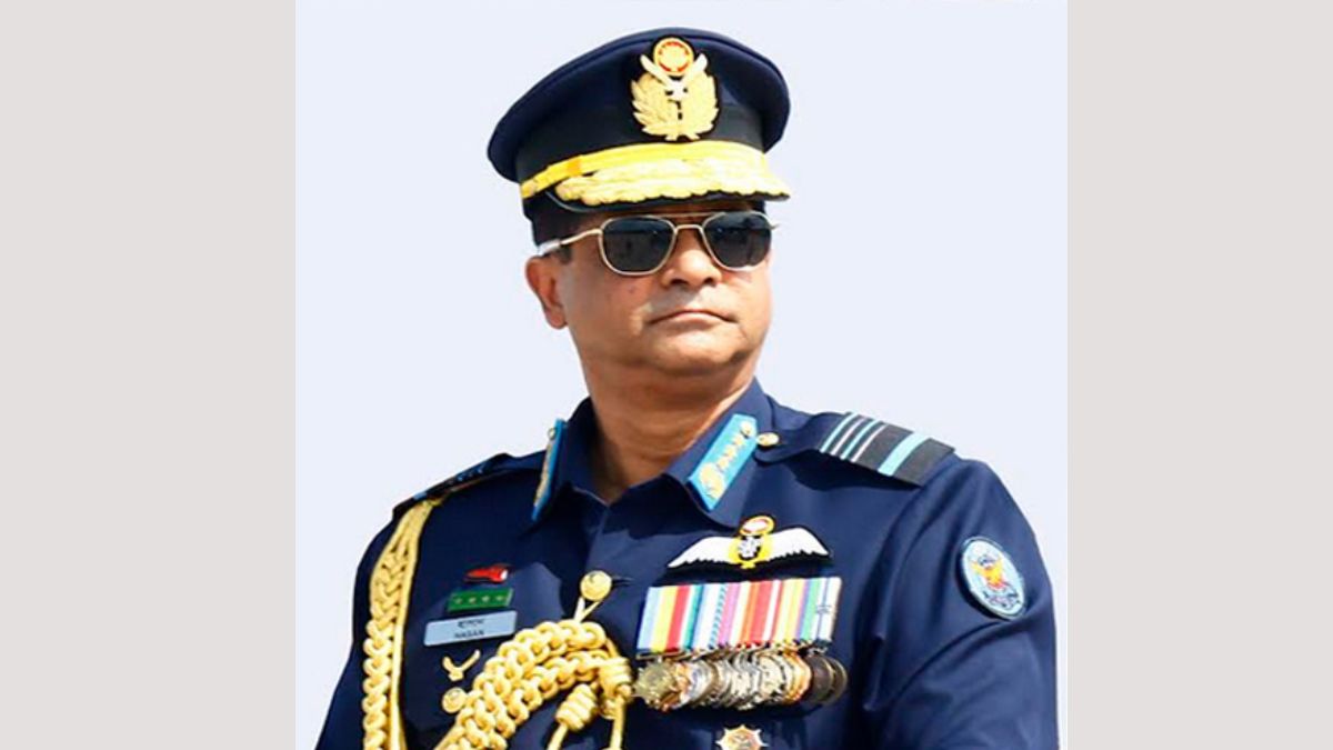 ইতালি সফর শেষে দেশে ফিরলেন বিমানবাহিনী প্রধান