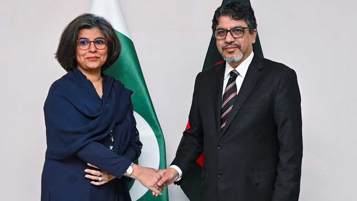 পাকিস্তানের কাছে প্রাপ্য ৪.৫২ বিলিয়ন ডলার চাইল ঢাকা