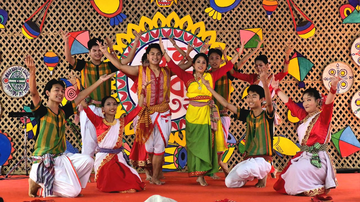 রাঙামাটিতে বর্ণাঢ্য আয়োজনে পহেলা বৈশাখ উদযাপন