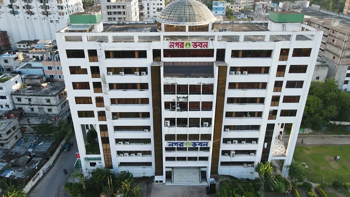 ঈদের আগে ১২০ কর্মচারী ছাঁটাই করল রাসিক, অমানবিক মন্তব্য সুজনের