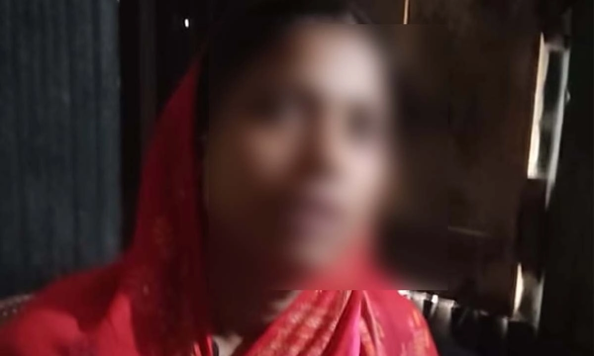 ভুক্তভোগী নারী দিপালী। ছবি- রূপালী বাংলাদেশ