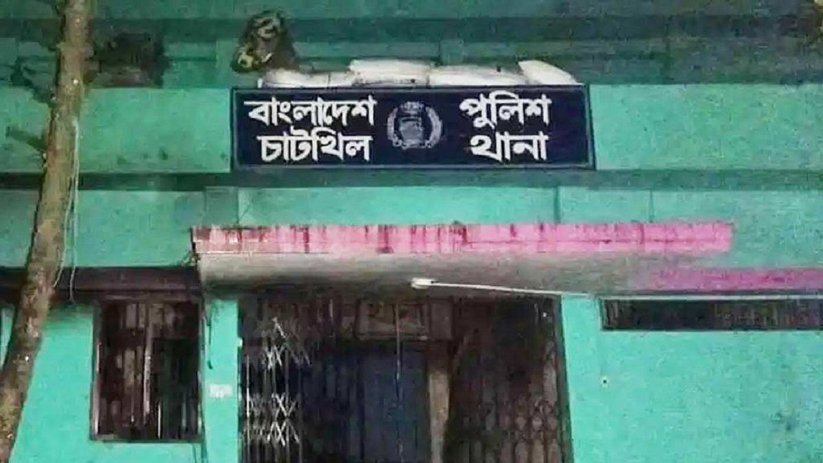 তাহাজ্জুদের নামাজ পড়তে উঠে ছুরিকাঘাতে প্রাণ গেল বৃদ্ধার