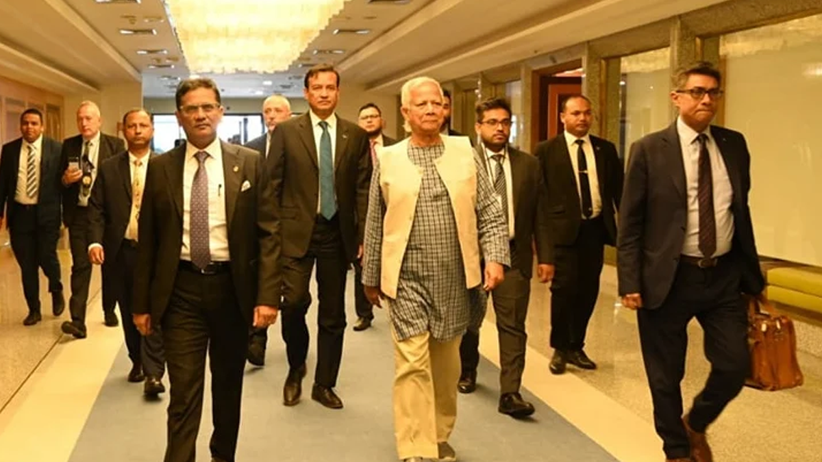 রোম ছেড়ে ঢাকার উদ্দেশে রওনা হয়েছেন প্রধান উপদেষ্টা