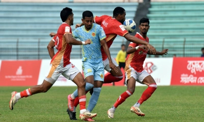  কালবৈশাখী ঝড়ে ‘স্থগিত’ আবাহনী-বসুন্ধরা ম্যাচ
