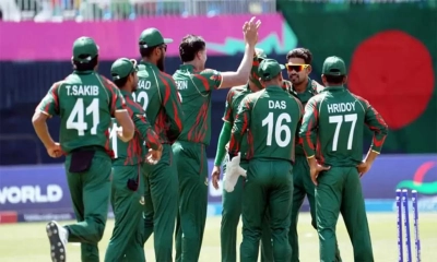 সাকিব-তাসকিনের আঘাতে চাপে শ্রীলঙ্কা