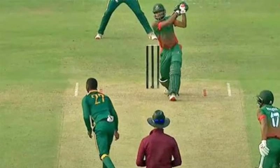 শুরুতেই দুই উইকেট হারিয়ে চাপে বাংলাদেশ