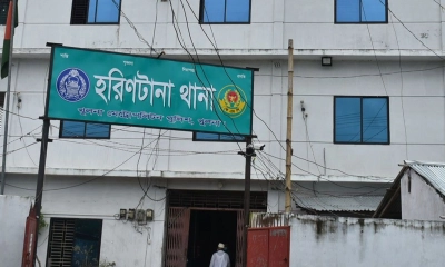 ফাঁকা প্লটে নিয়ে ব্যবসায়ীকে গলা কেটে হত্যা