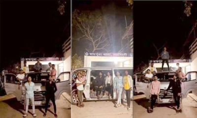 থানার ভেতরে ‘গ্যাং স্টার’ স্টাইলে ছবি ভাইরাল