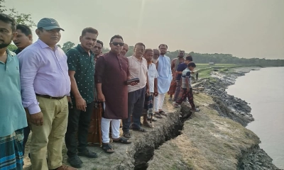 কপোতাক্ষ নদের বেড়িবাঁধে ৪টি স্থানে ভয়াবহ ভাঙন
