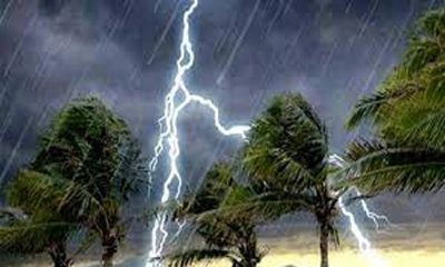 দুপুরের মধ্যে ঝড়ের শঙ্কা
