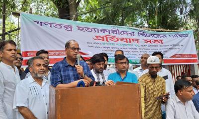 শেখ হাসিনা মাথার চুল থেকে পায়ের নখ পর্যন্ত একজন খুনি: দুদু