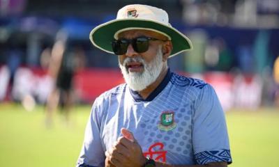 হাথুরুসিংহেকে বরখাস্ত করল বিসিবি