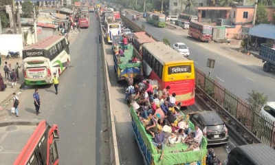 গাজীপুরে দুই মহাসড়কে যানবাহনের চাপ