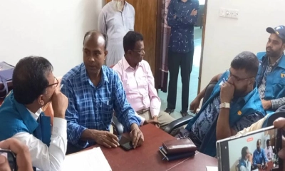 মাদারীপুরে জেলা প্রাথমিক শিক্ষা অফিসে দুদকের অভিযান