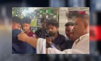 ভারতে প্রকাশ্যে মুসলিম নারীকে হিজাব খুলে হেনস্তা