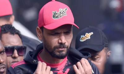মাশরাফীকে বাদ দিতে ৭২ ঘণ্টার আল্টিমেটাম