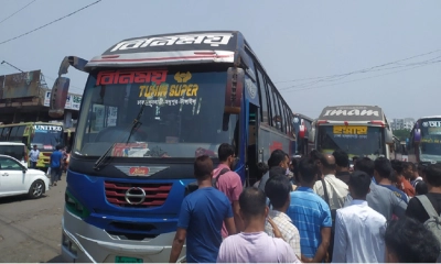 ঈদযাত্রায় বাড়তি ভাড়া, ব্যবস্থা গ্রহণেই শ্রমিকদের বিক্ষোভ
