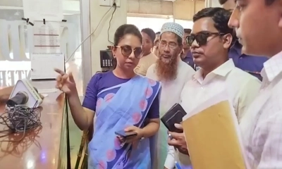 বাসে বেশি ভাড়া নেওয়ার অভিযোগে জরিমানা