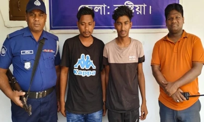 নারীর গোসলের ভিডিও ধারণ করে চাঁদা দাবি, দুই যুবক গ্রেপ্তার