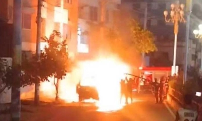বিস্ফোরণে পুড়ল মাইক্রোবাস, রক্ষা পেলেন  ৫ ছাত্রনেতা